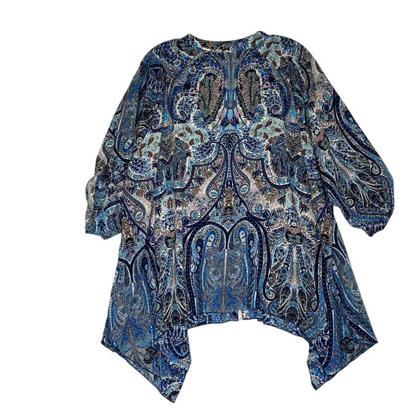 Grand & Greene Top Shirt 1X Blue Floral Button Up Roll Tab Asymmetrical Relaxed - Picture 2 of 6